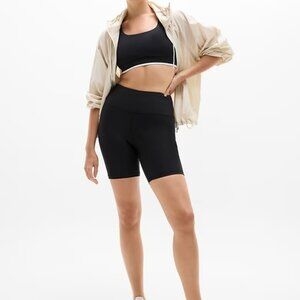 NWT Athleta Interval Stash High Rise 7" Short Size Medium in Black